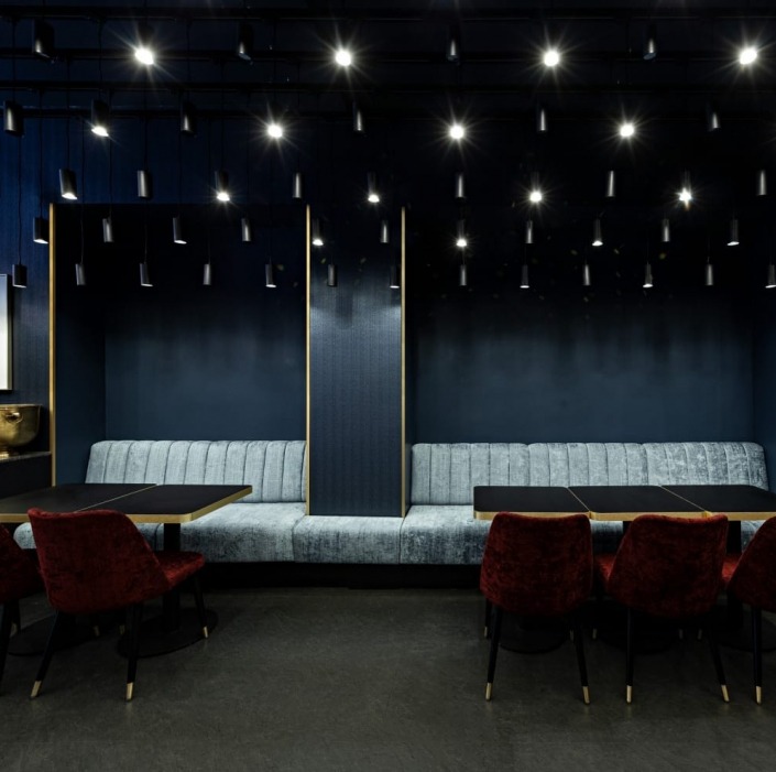 The Bohemian Bar - Unter einem Lichtermeer